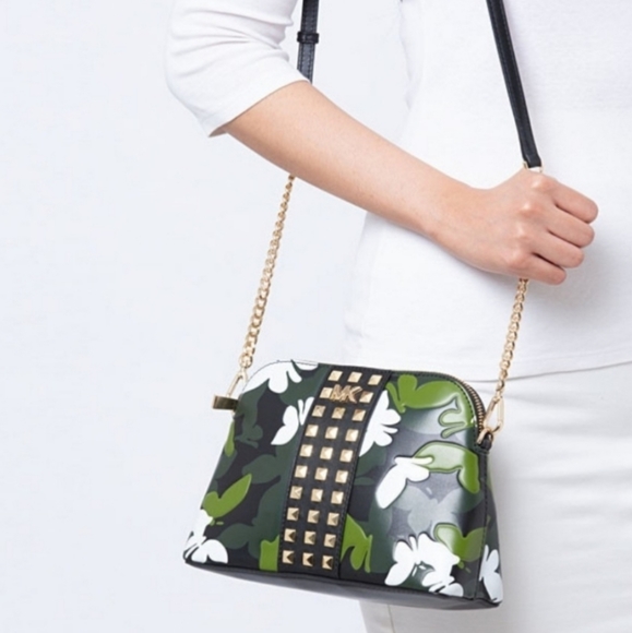 ⚠️LAST 1⚠️Michael Kors Butterfly LG Dome Crossbody - Picture 9 of 9